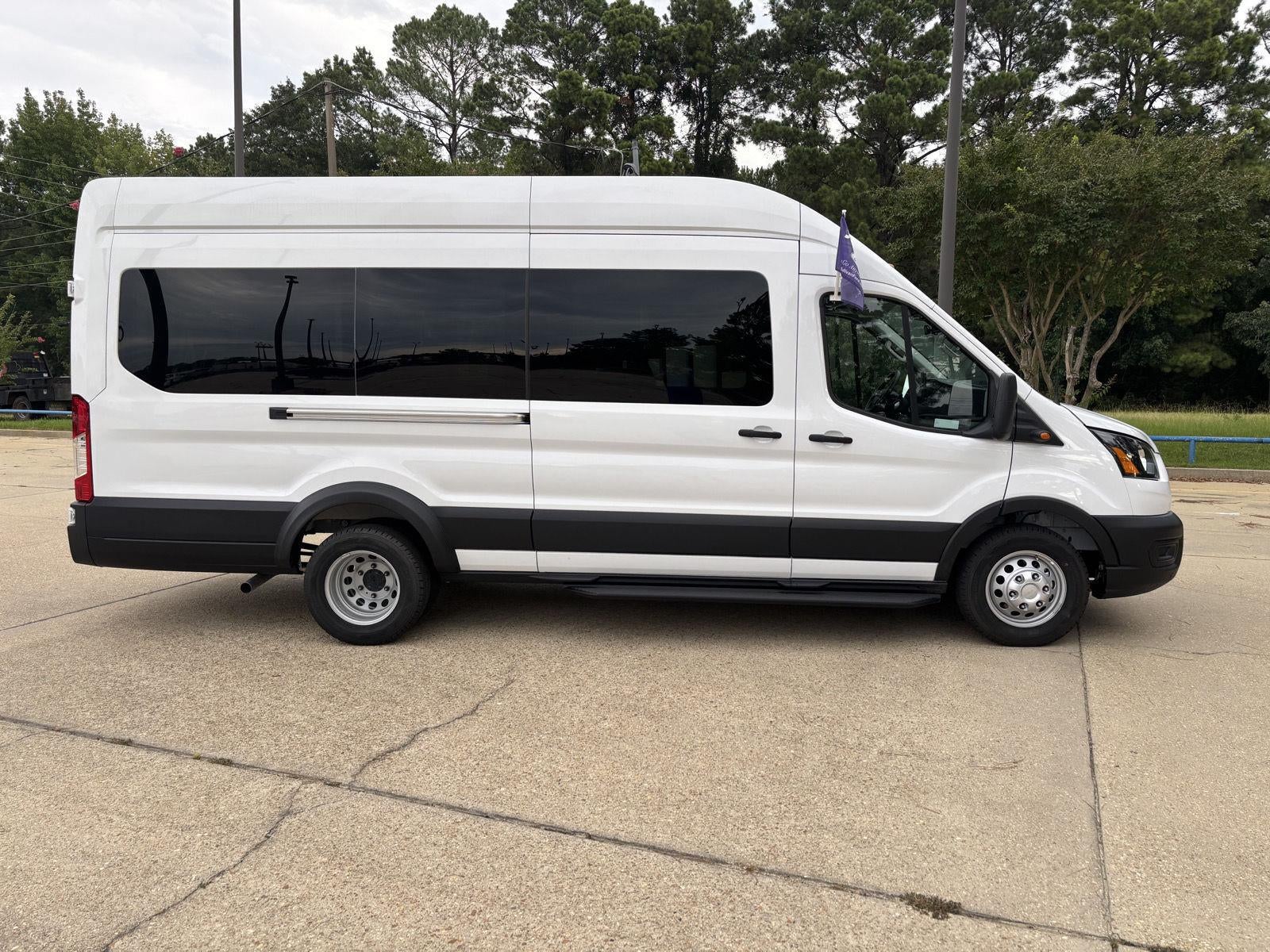 2026 Ford Transit Passenger Wagon Passenger Van XL
