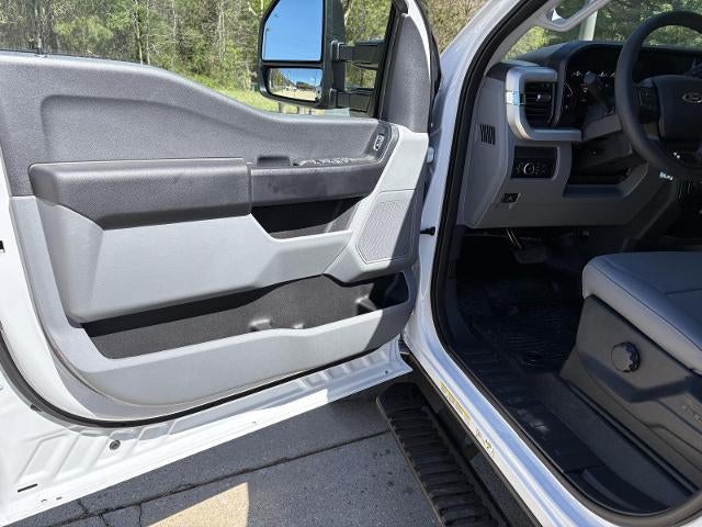 2026 Ford Super Duty F-450 DRW F-450® XL