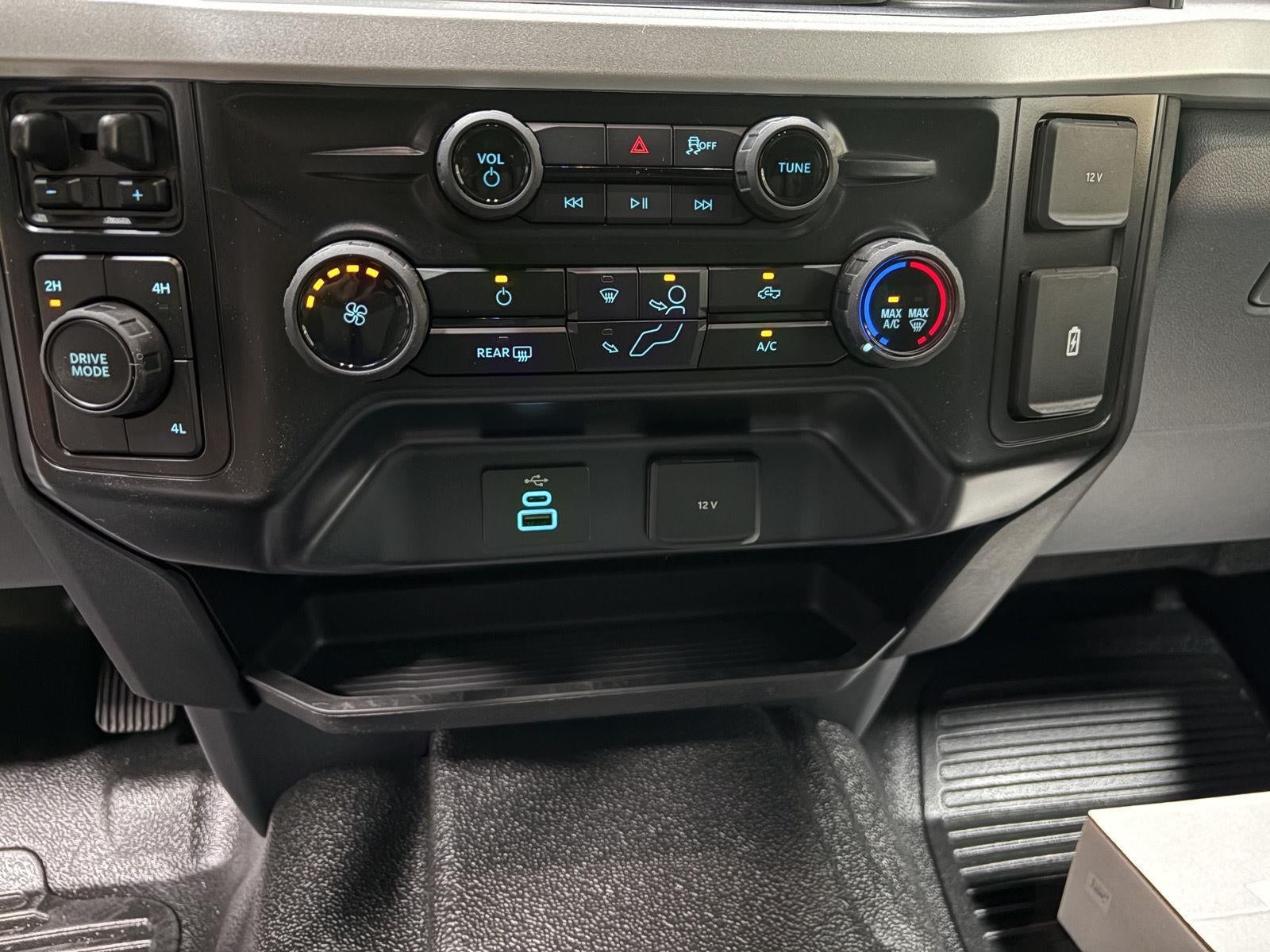 2026 Ford Super Duty F-550 DRW F-550® XL