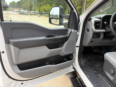 2026 Ford Super Duty F-350 DRW F-350® XL