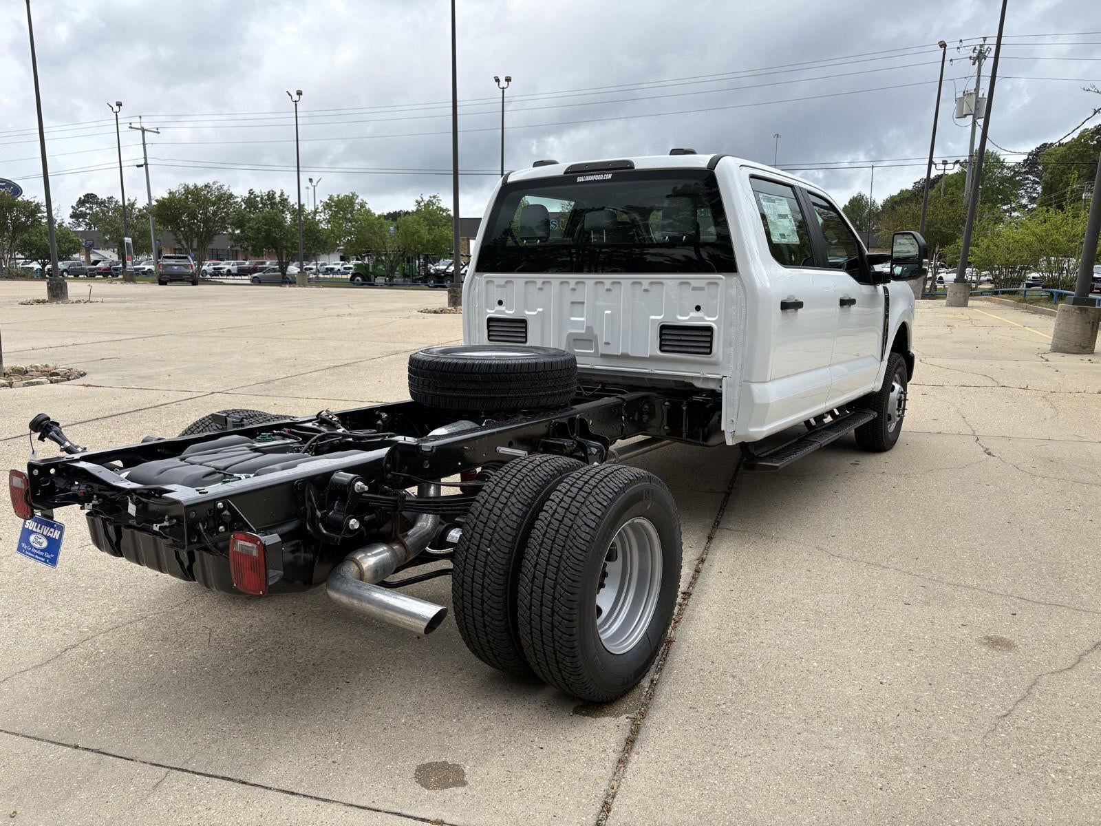 2026 Ford Super Duty F-350 DRW F-350® XL