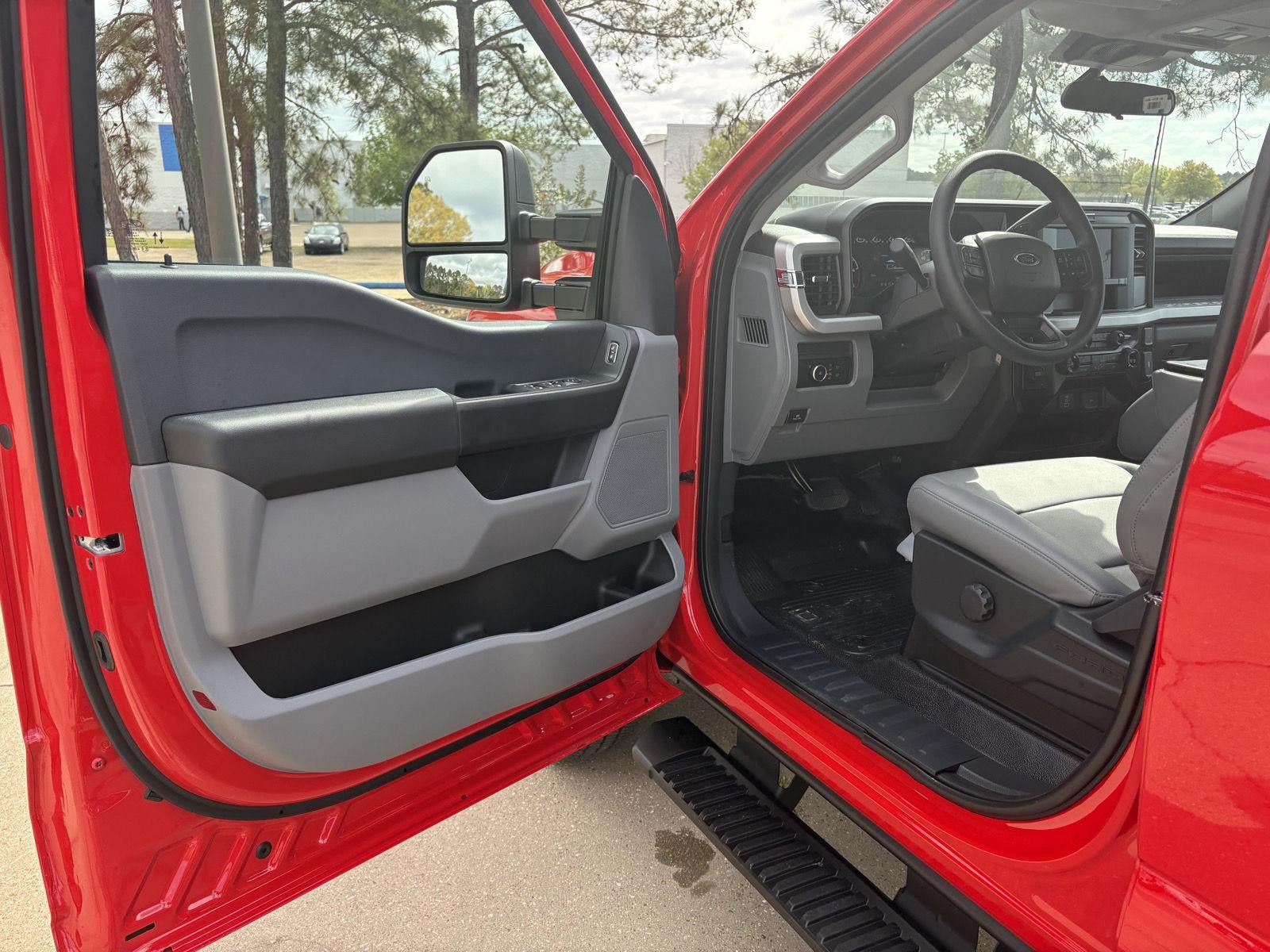 2026 Ford Super Duty F-350 DRW F-350® XL