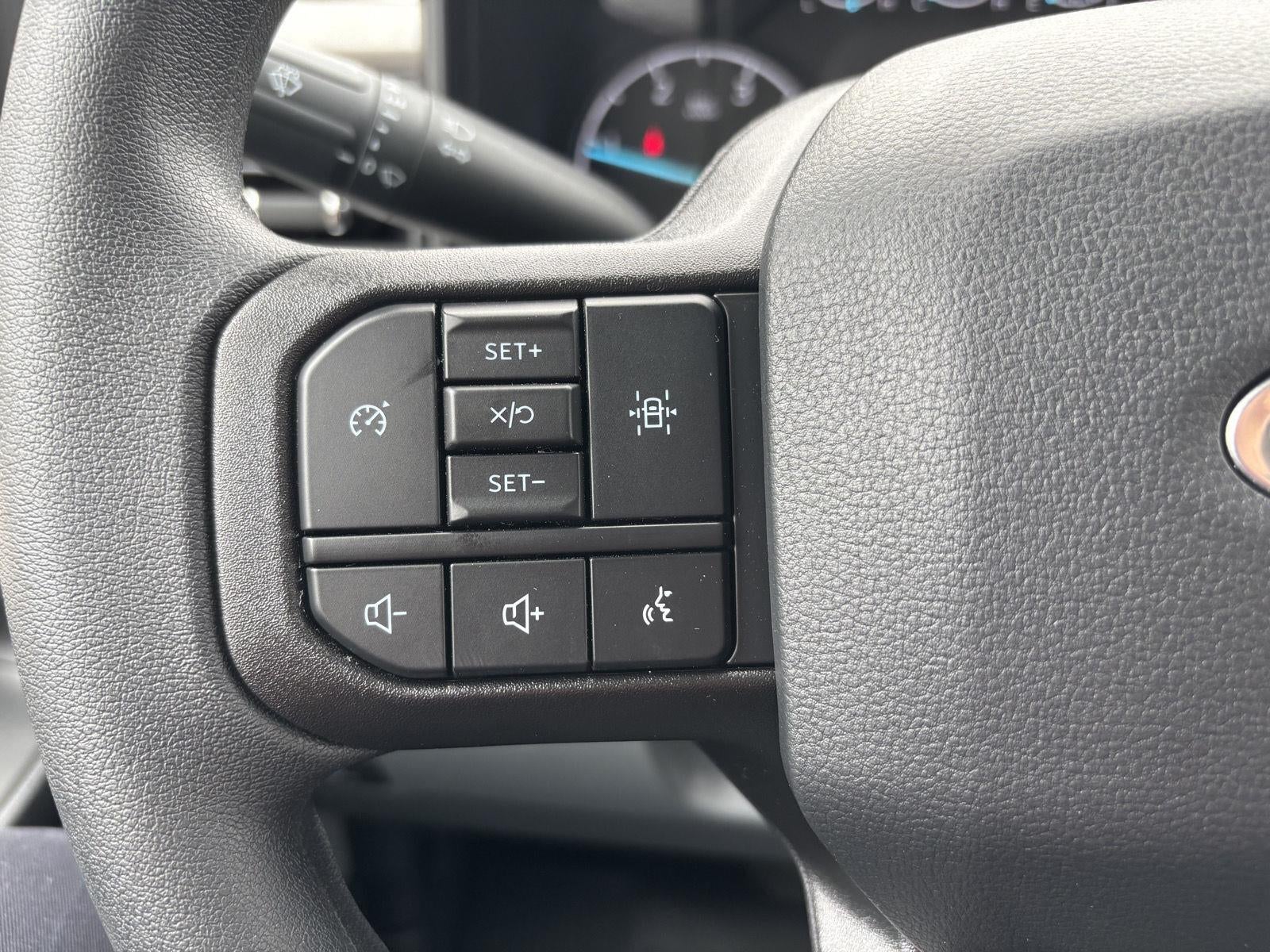 2026 Ford Super Duty F-350 DRW F-350® XL