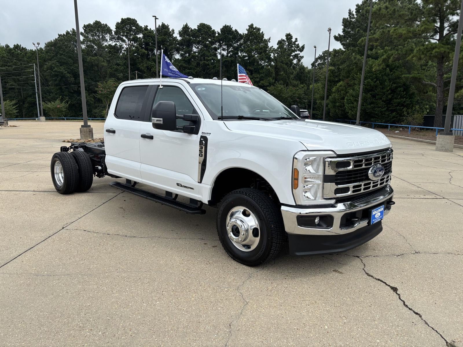 2026 Ford Super Duty F-350 DRW F-350® XL