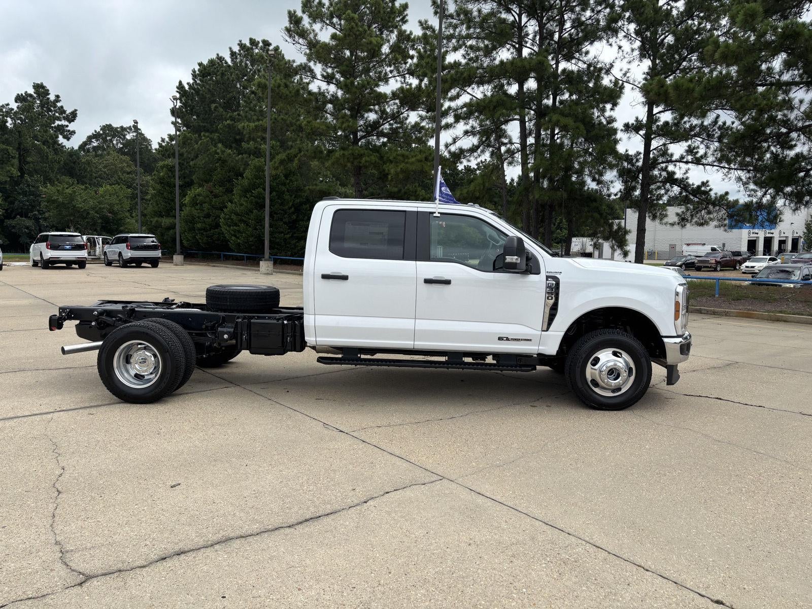2026 Ford Super Duty F-350 DRW F-350® XL