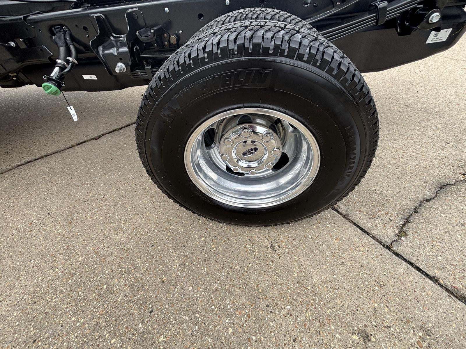 2026 Ford Super Duty F-350 DRW F-350® XL