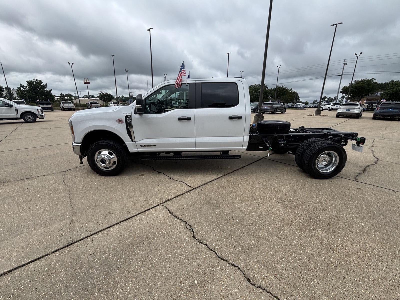 2026 Ford Super Duty F-350 DRW F-350® XL
