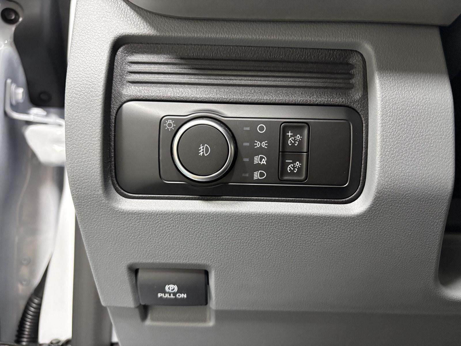 2026 Ford Super Duty F-350 DRW F-350® XL