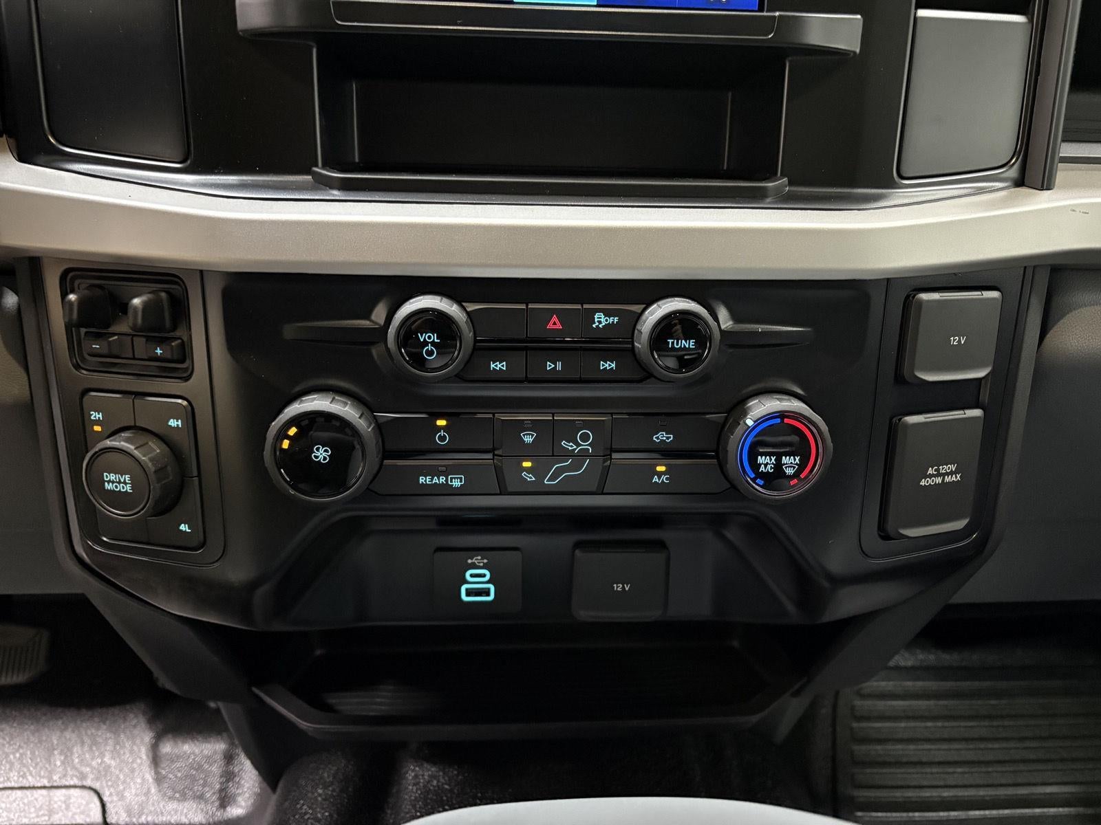 2026 Ford Super Duty F-350 DRW XL