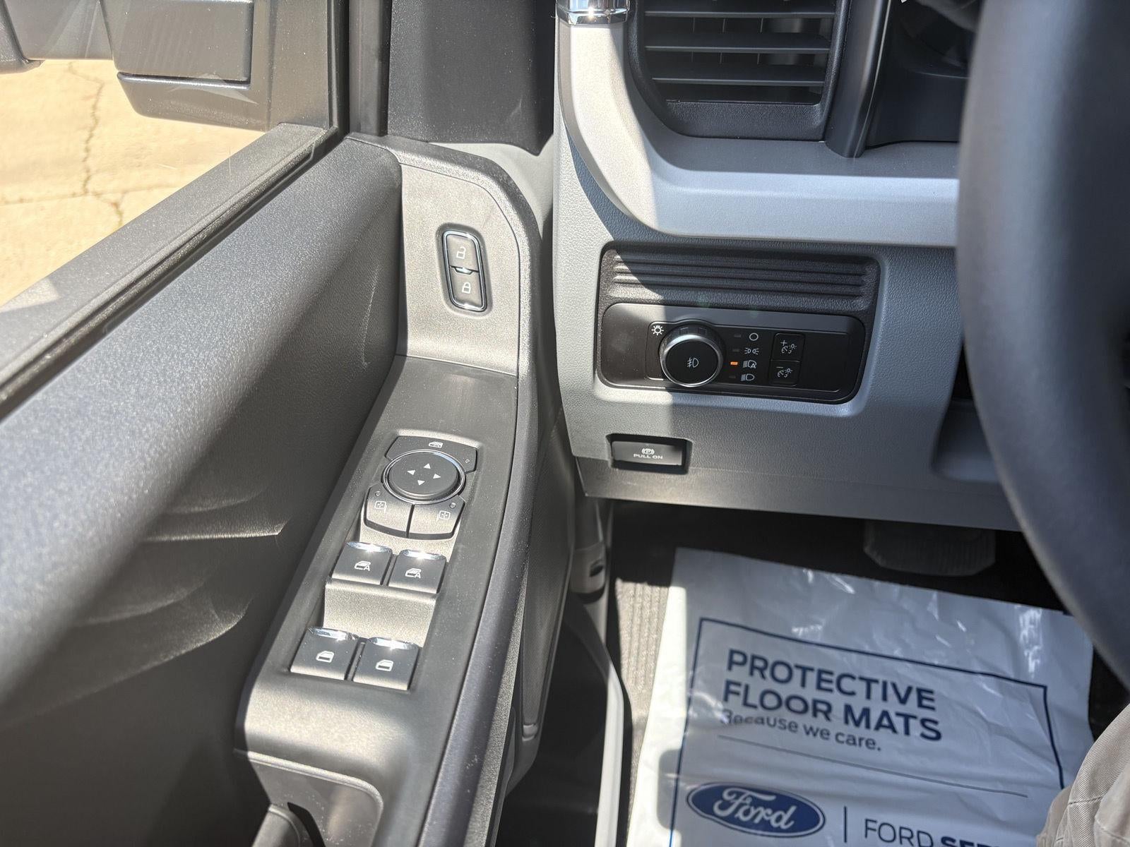 2026 Ford Super Duty F-350 DRW F-350® XL