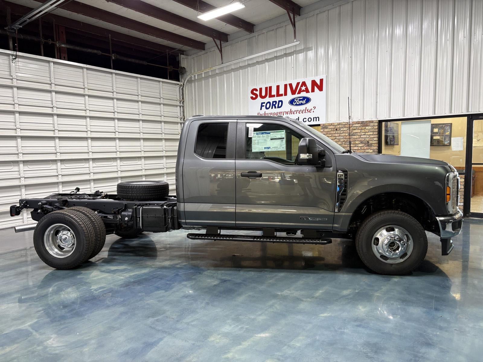 2026 Ford Super Duty F-350 DRW F-350® XL