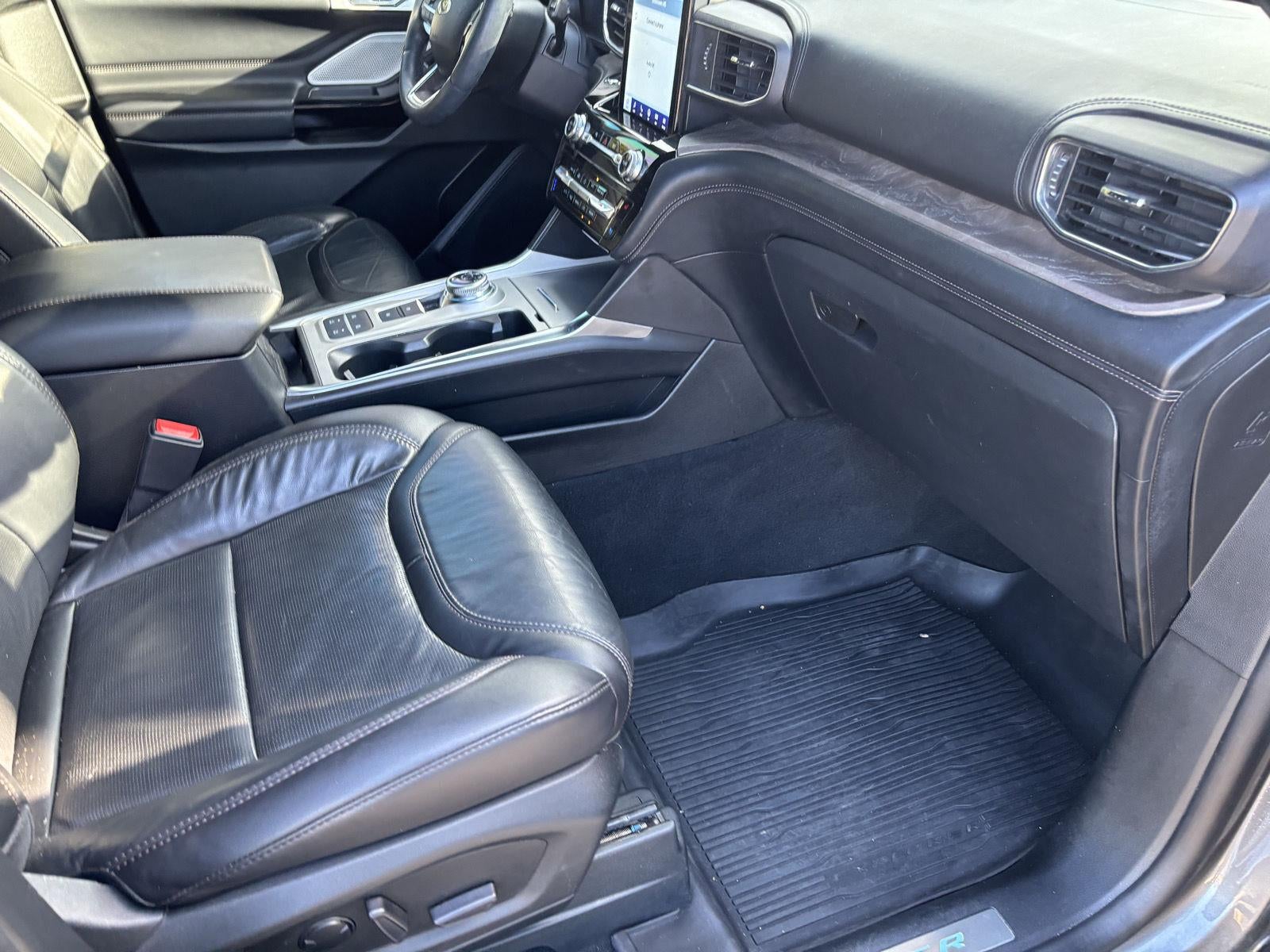 2023 Ford Explorer Platinum