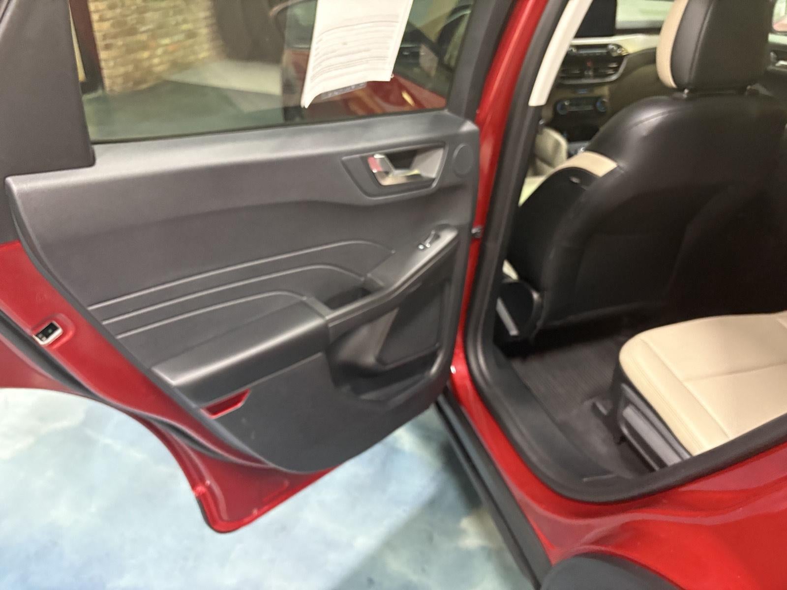 2021 Ford Escape SEL