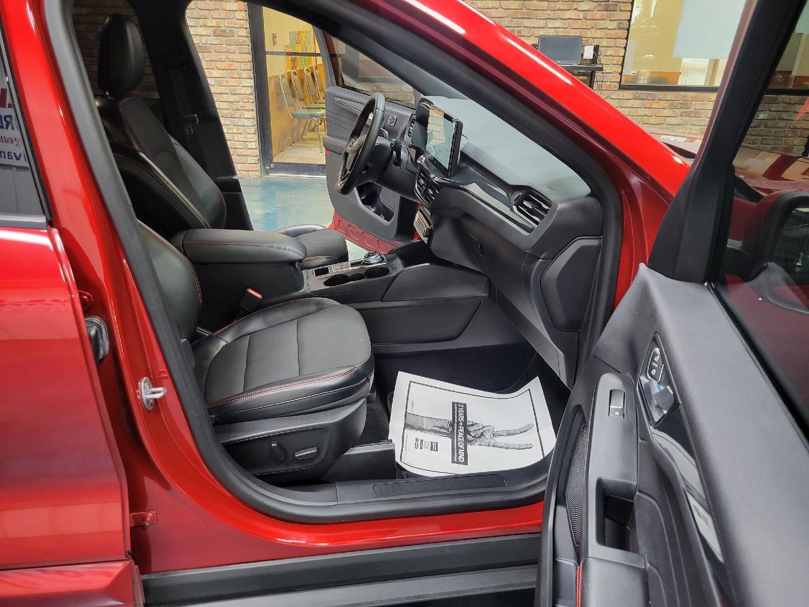 2023 Ford Escape ST-Line Elite