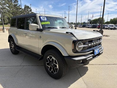 2025 Ford Bronco Outer Banks