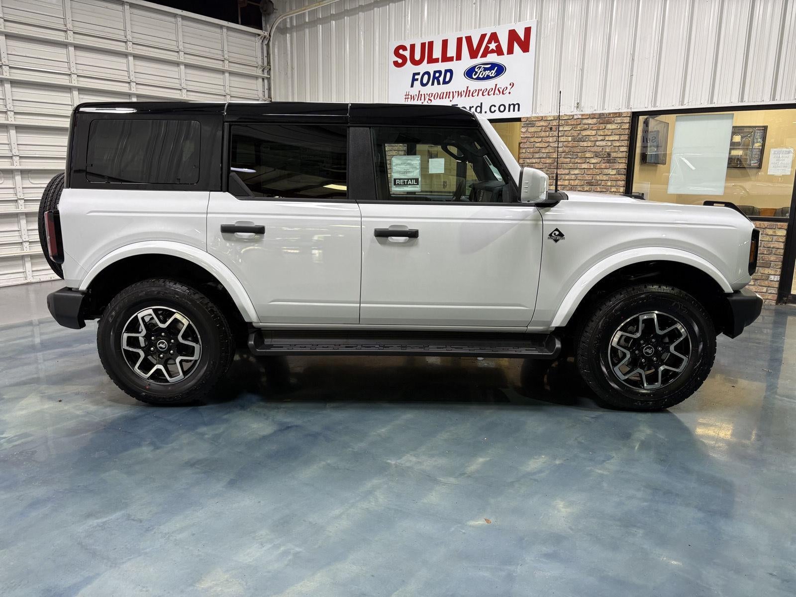 2026 Ford Bronco Outer Banks
