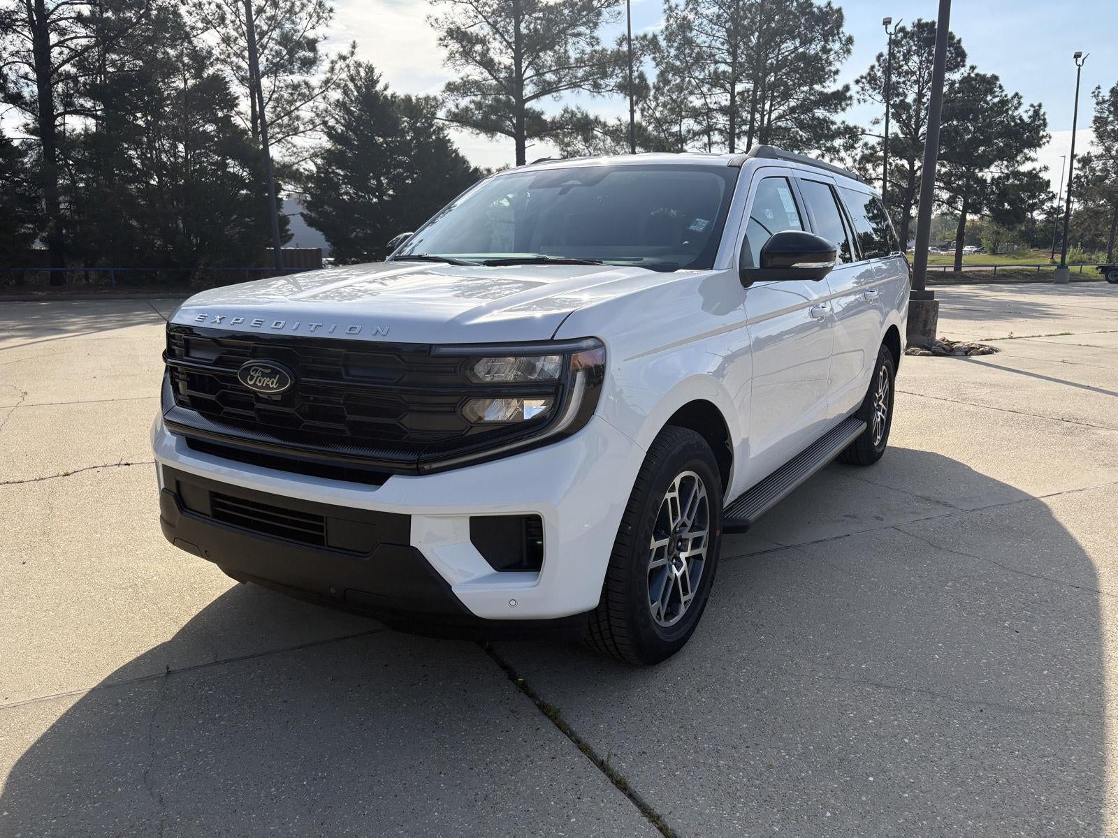 2026 Ford Expedition Max MAX Active