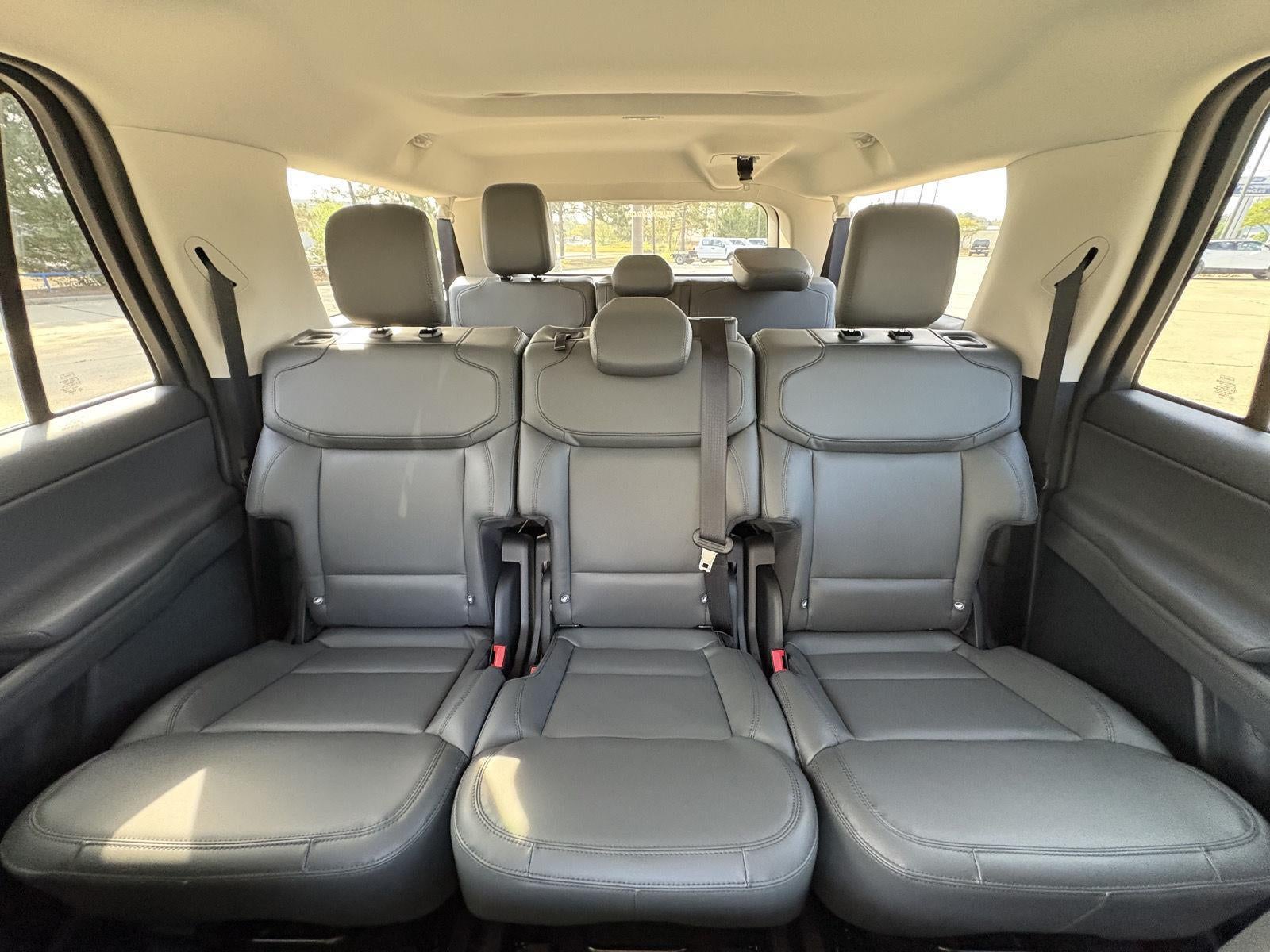 2026 Ford Expedition Max MAX Active