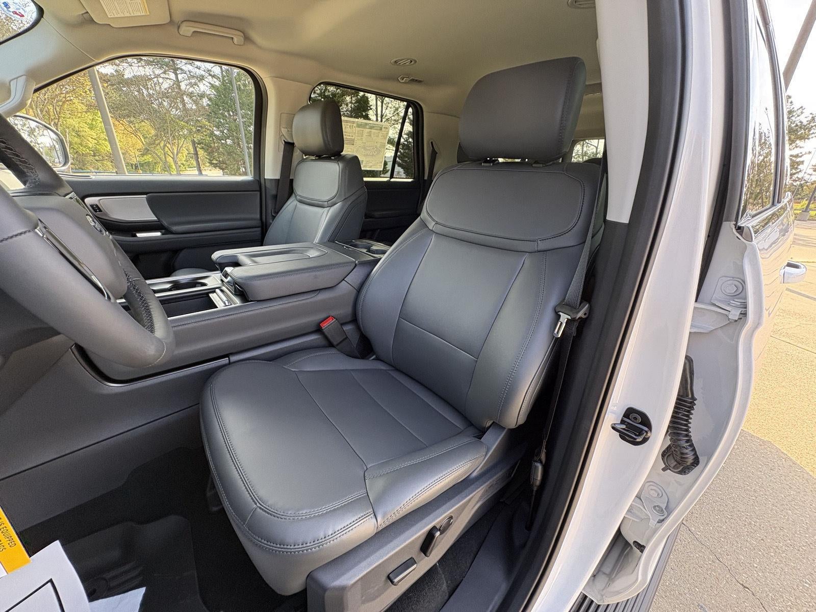 2026 Ford Expedition Max MAX Active