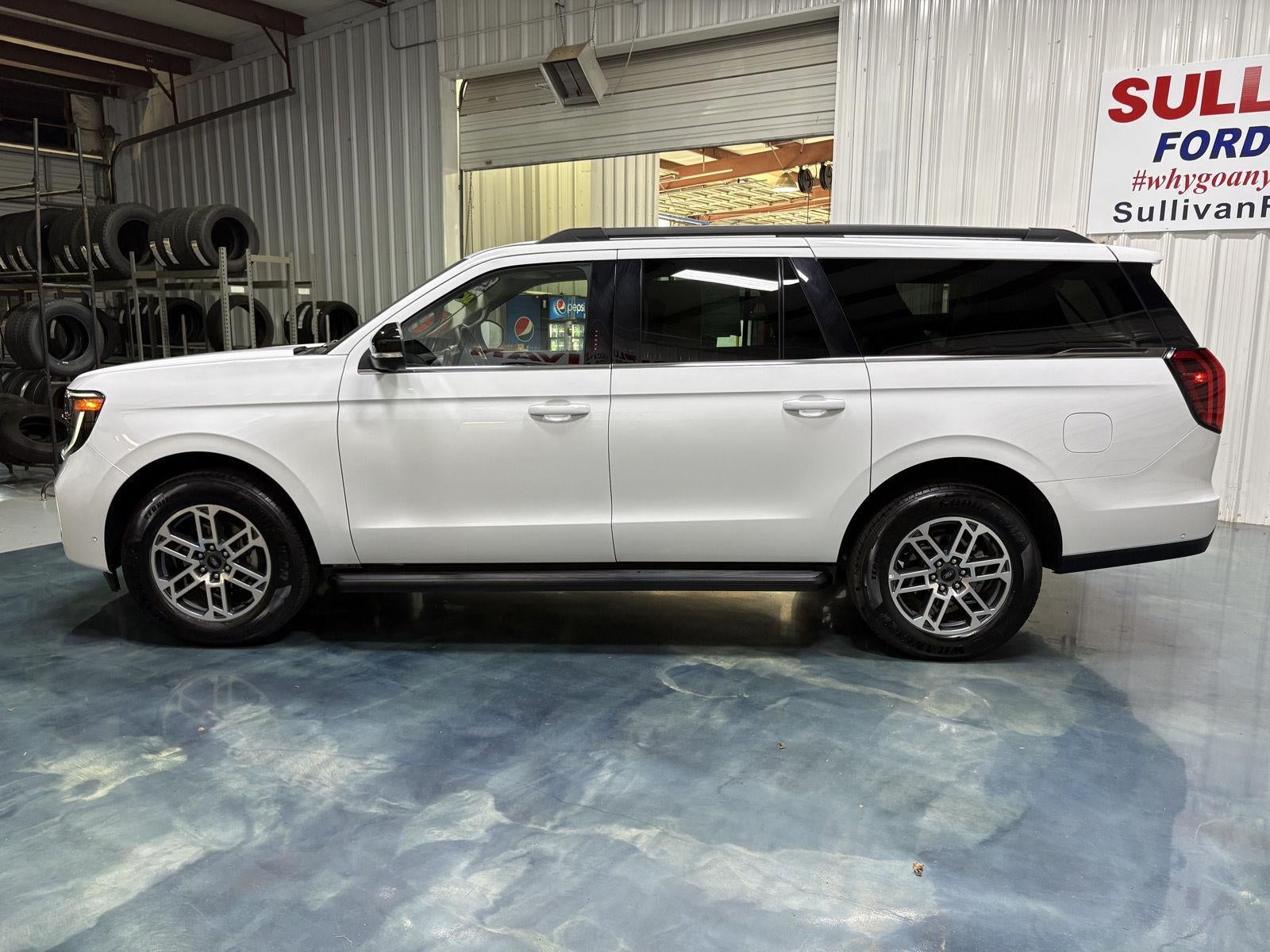 2025 Ford Expedition Max Active