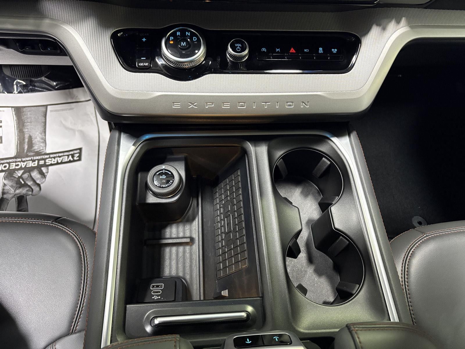 2025 Ford Expedition Max Active