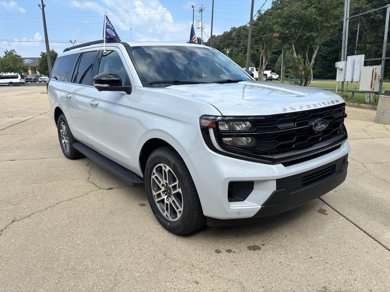 2026 Ford Expedition Max MAX Active