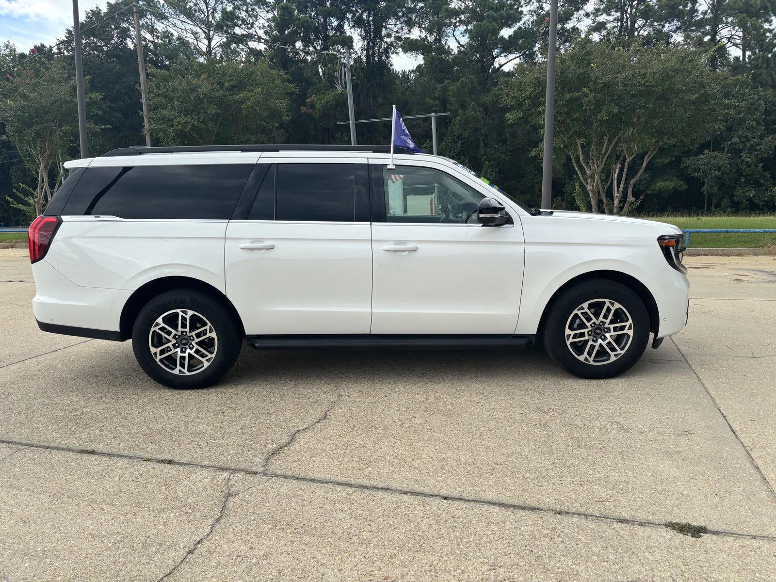 2025 Ford Expedition Max Active