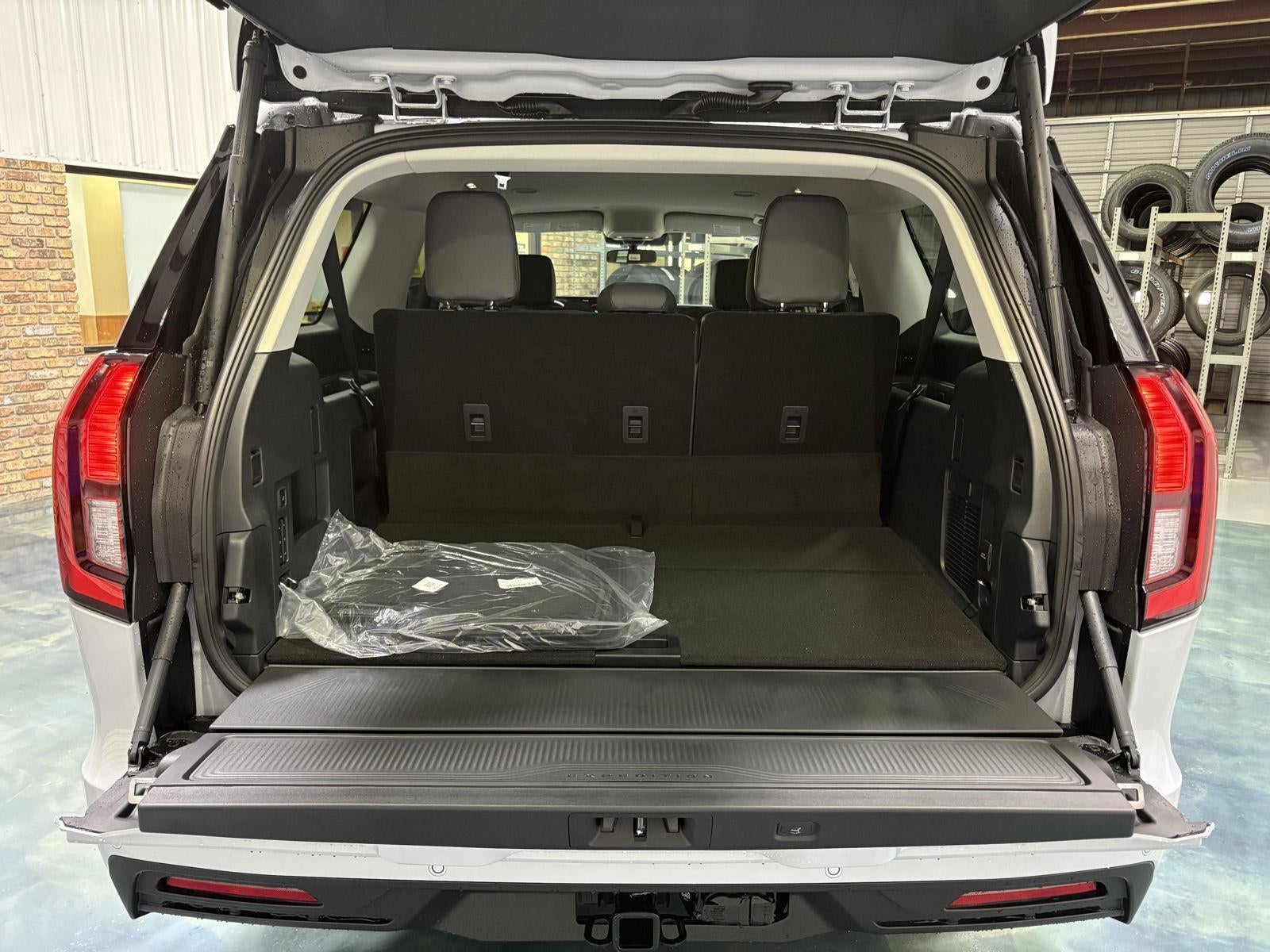 2026 Ford Expedition Max MAX Active