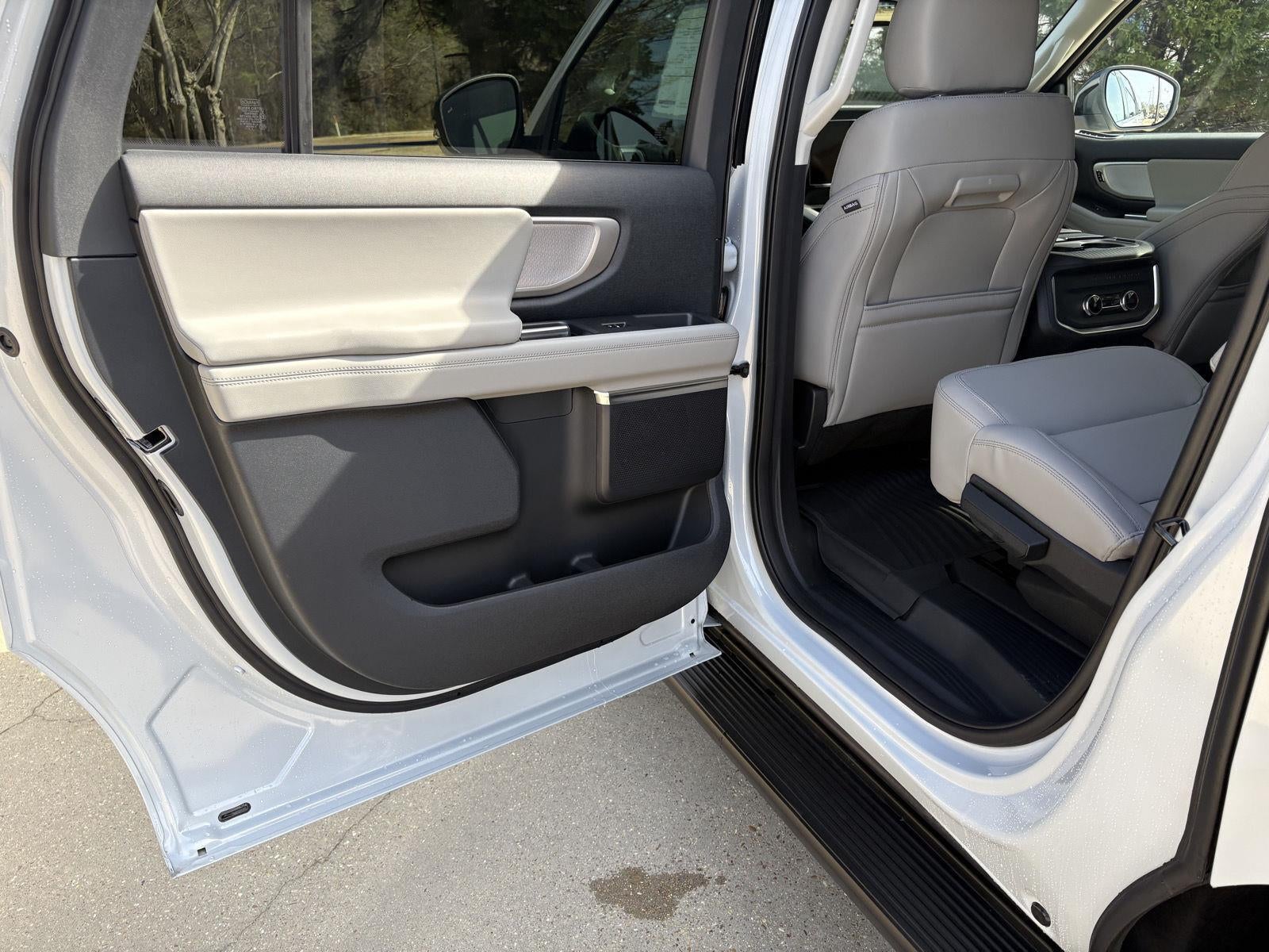 2026 Ford Expedition Max MAX Active