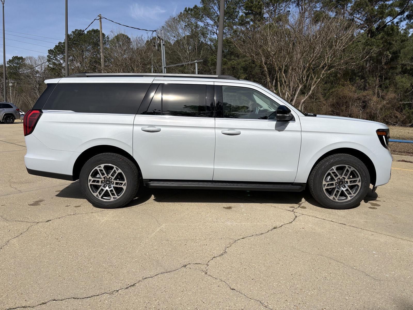 2026 Ford Expedition Max MAX Active