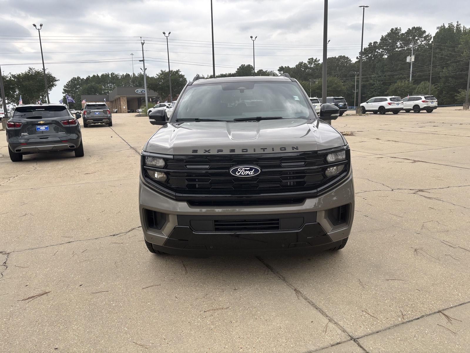2027 Ford Expedition Max MAX Platinum