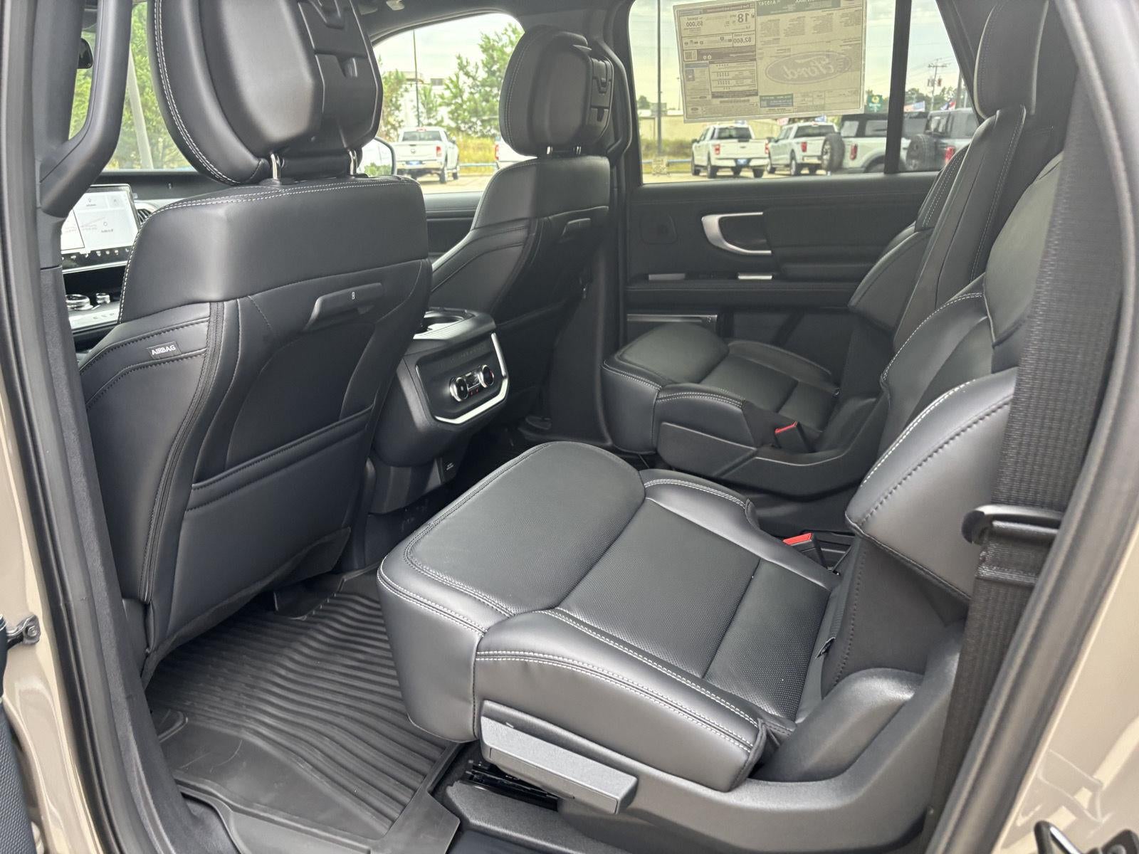 2027 Ford Expedition Max MAX Platinum