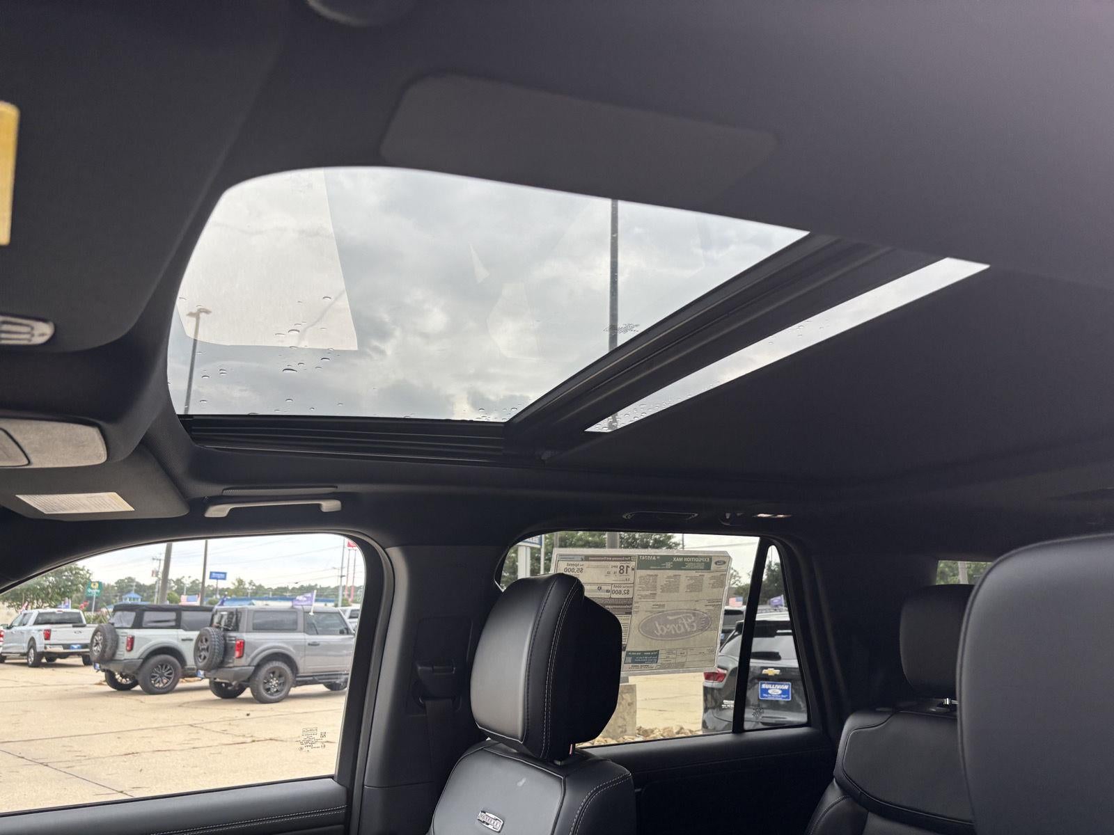 2027 Ford Expedition Max MAX Platinum