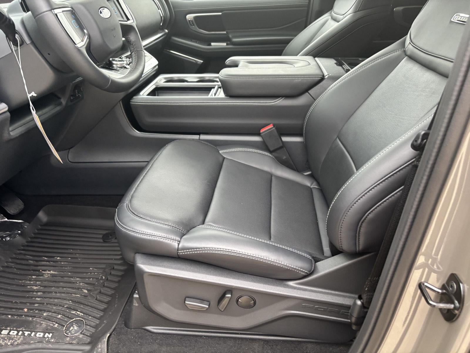 2027 Ford Expedition Max MAX Platinum