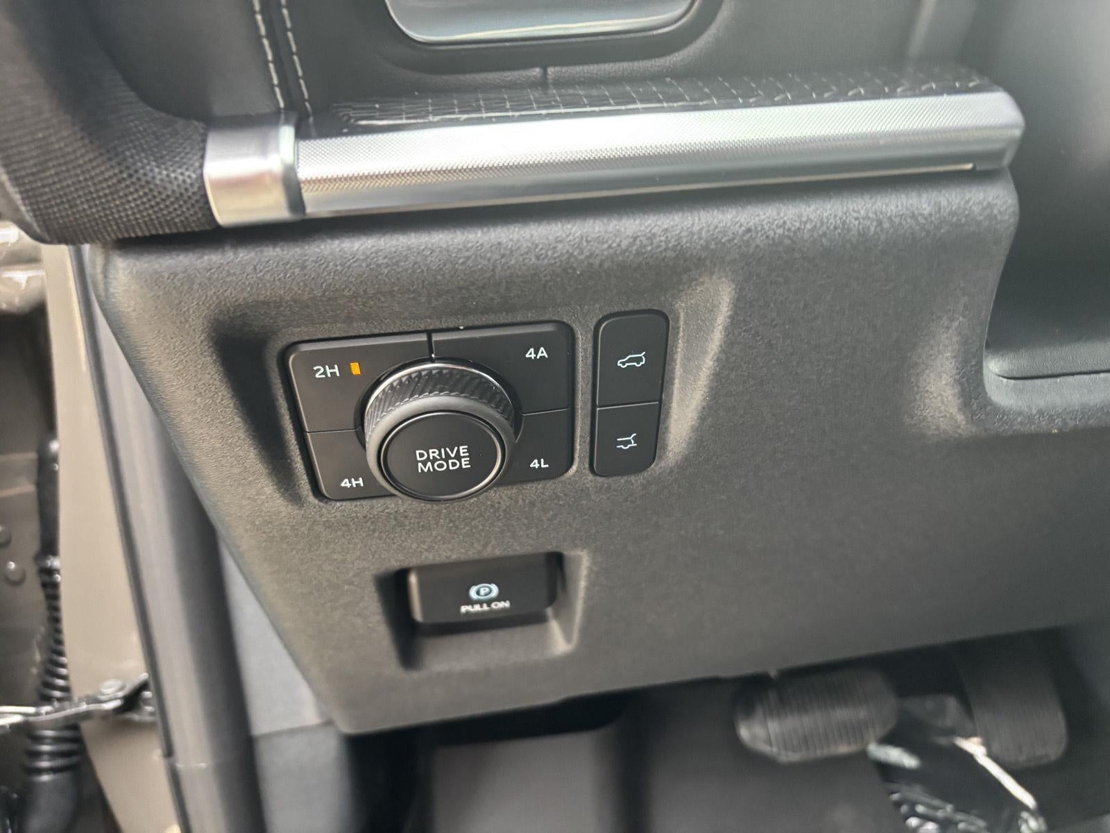 2027 Ford Expedition Max MAX Platinum