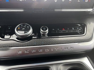 2027 Ford Expedition Max MAX Platinum