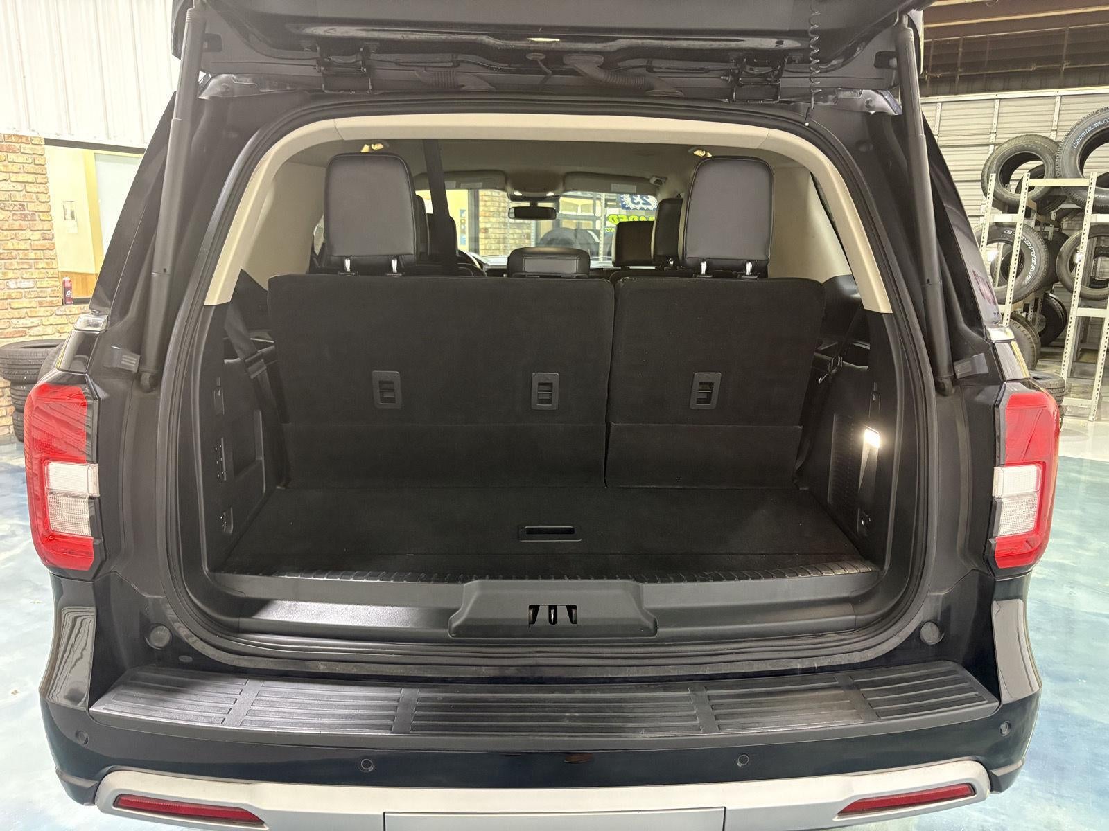 2023 Ford Expedition XLT