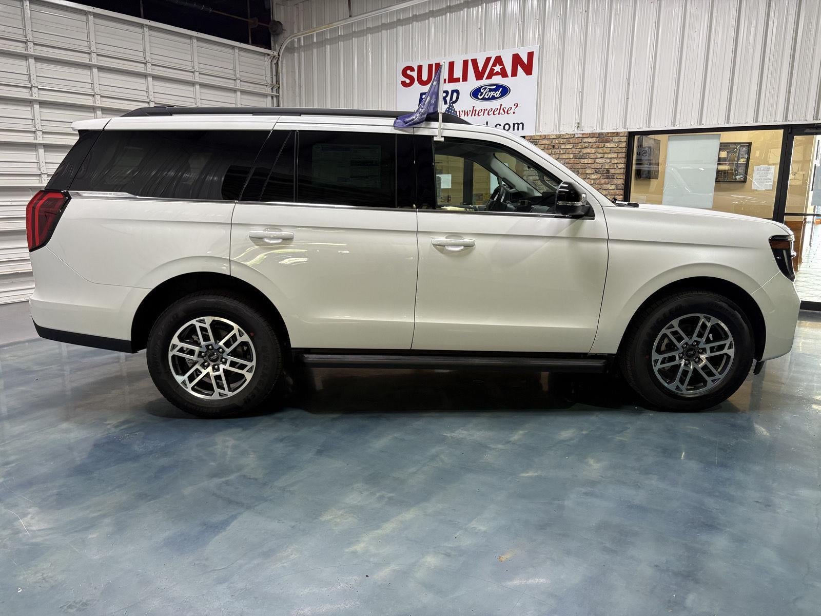 2026 Ford Expedition Active