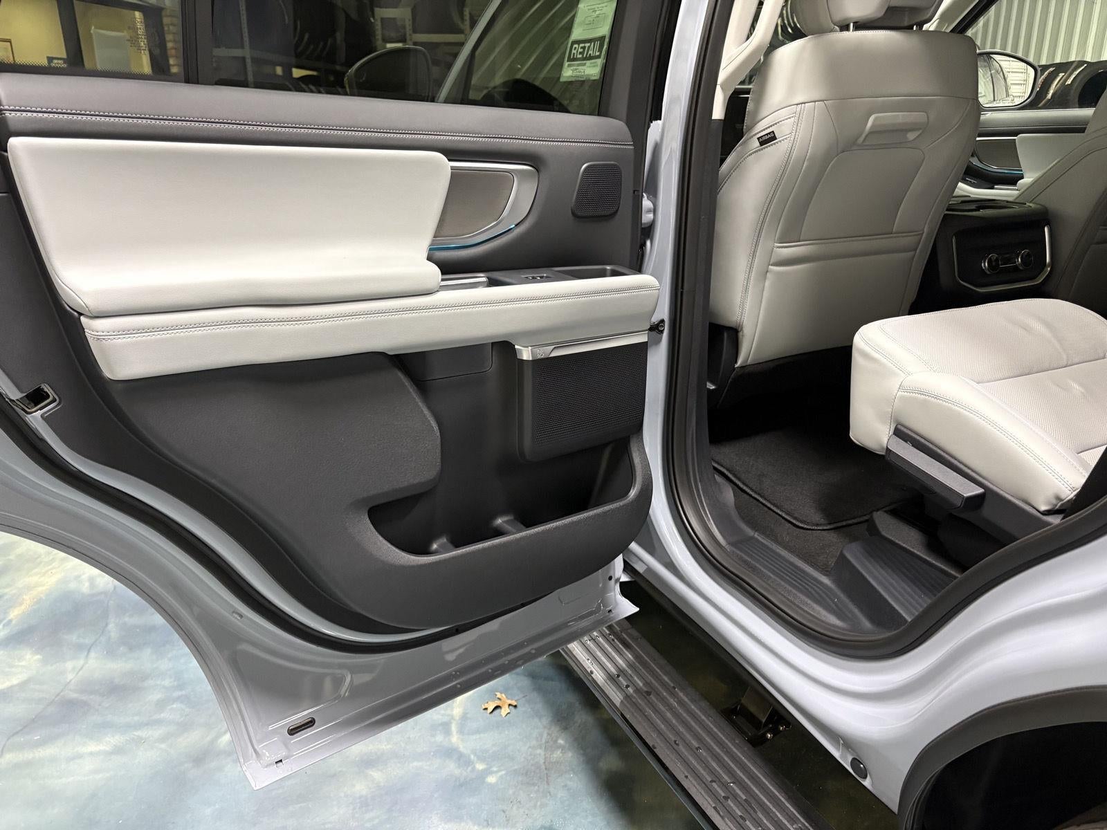 2026 Ford Expedition Platinum®
