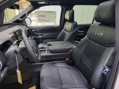 2025 Ford Expedition Platinum®