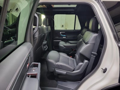 2025 Ford Expedition Platinum®