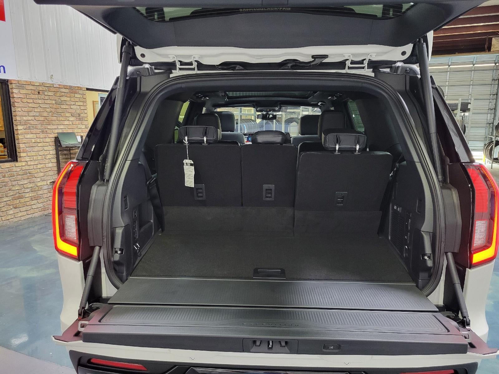 2025 Ford Expedition Platinum®