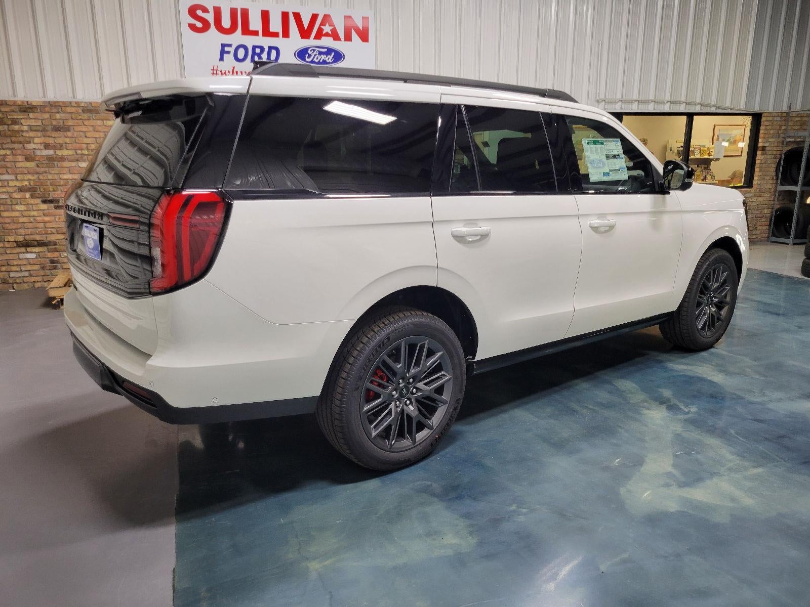 2025 Ford Expedition Platinum®