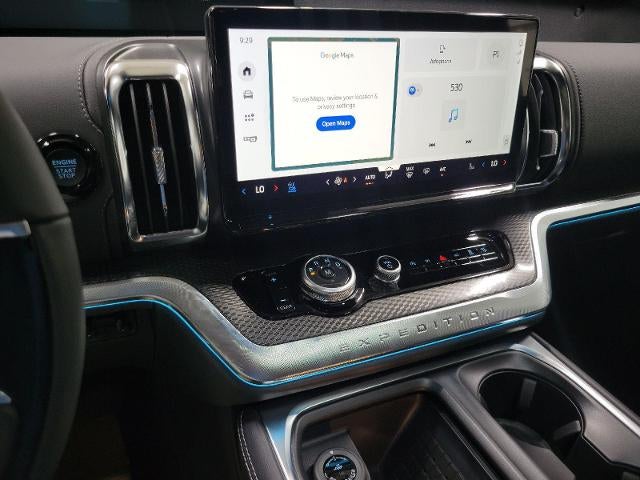 2025 Ford Expedition Platinum®