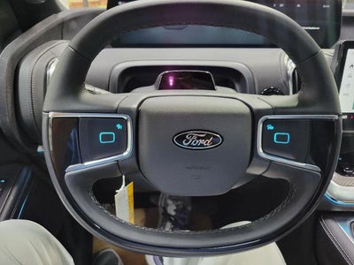 2025 Ford Expedition Platinum®