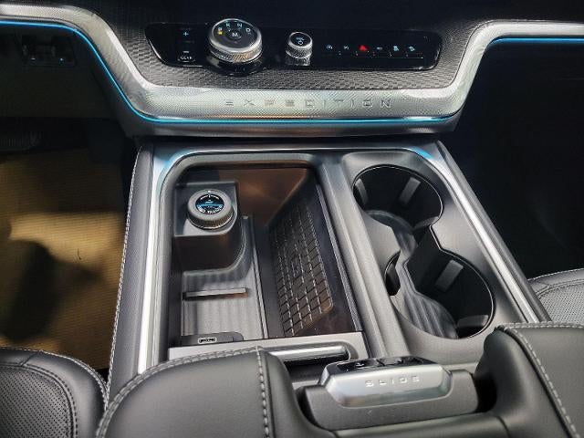 2025 Ford Expedition Platinum®