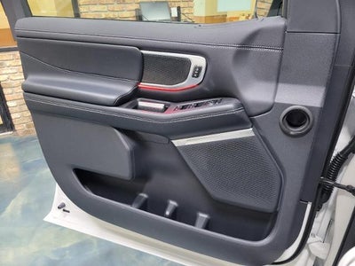 2025 Ford Expedition Platinum®