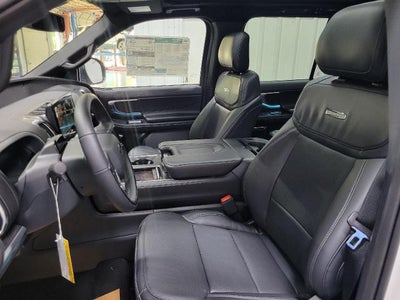 2025 Ford Expedition Platinum®