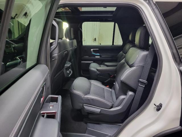 2025 Ford Expedition Platinum®