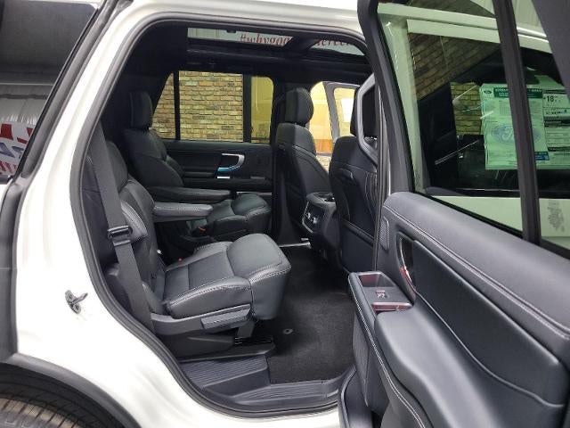 2025 Ford Expedition Platinum®